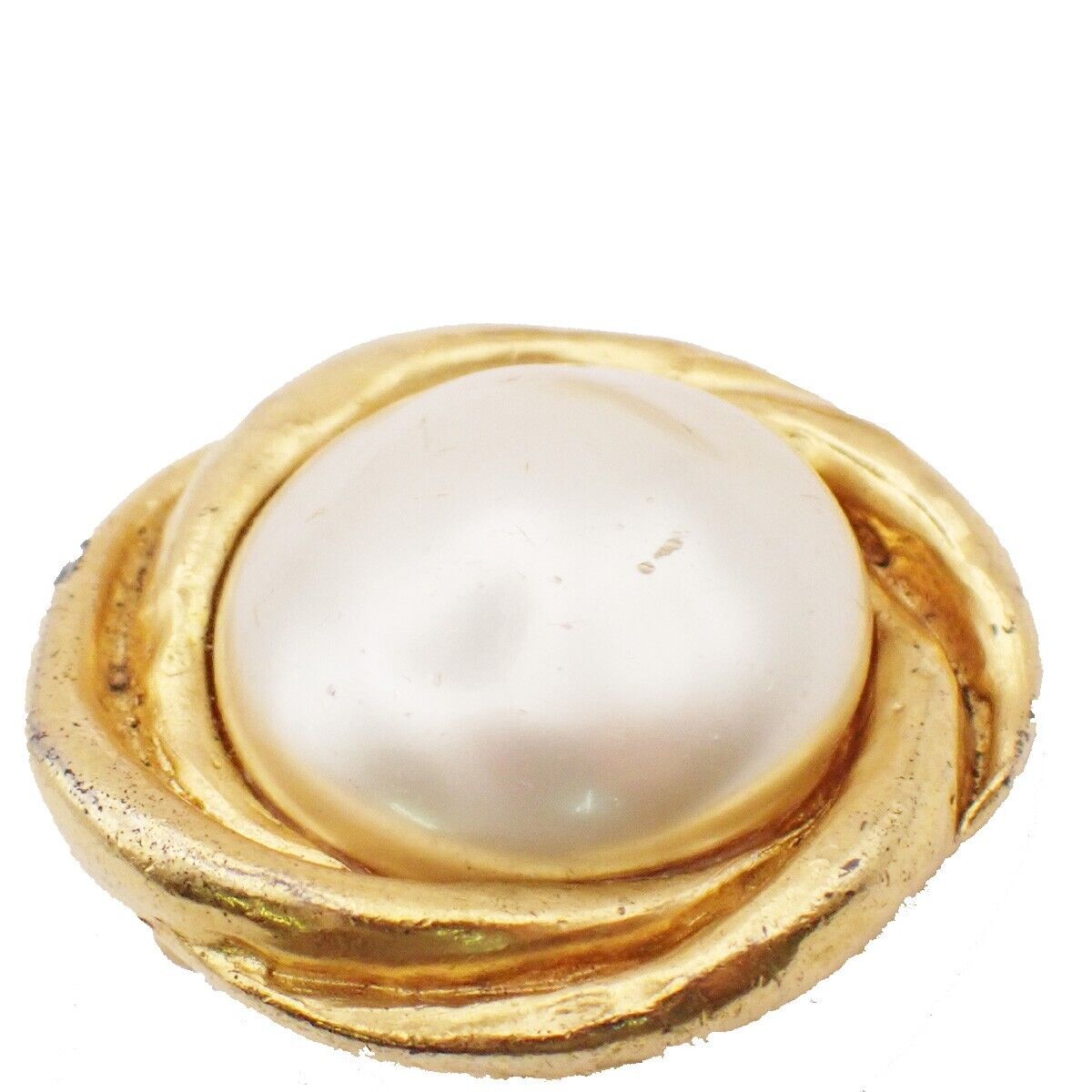 CHANEL Logo Imitation Pearl Round Button Earrings Clip-On GHW Vintage 31YE514