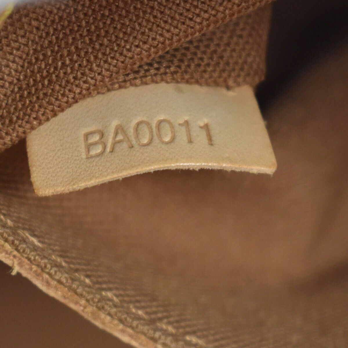 LOUIS VUITTON LV Logo Alma Hand Bag Monogram Leather Brown France M51130 83EA822