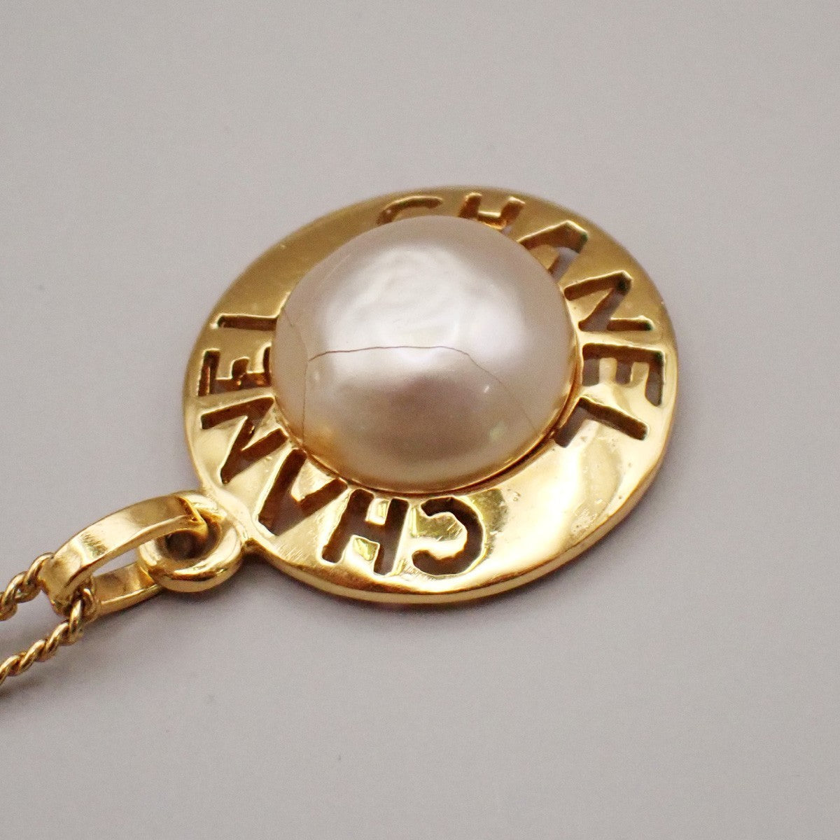 CHANEL CC Logo Imitation Pearl Chain Pendant Necklace Gold France 32RL269