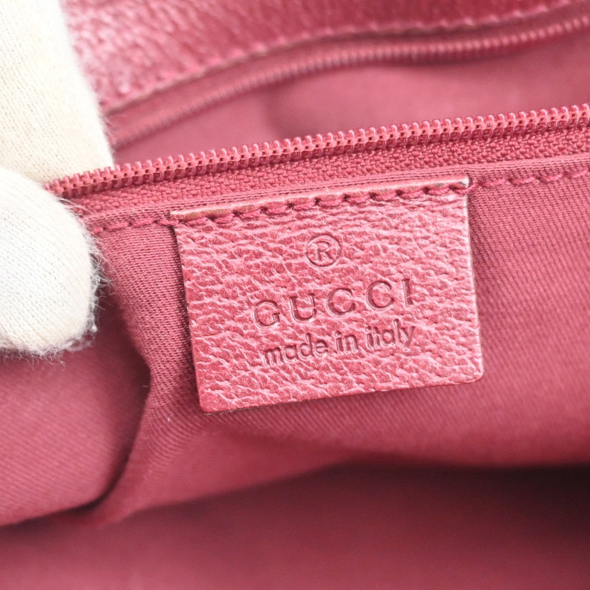 21.Live GUCCI GG Canvas Shoulder Bag Canvas Leathern Brown Red GHW Italy 63KC005