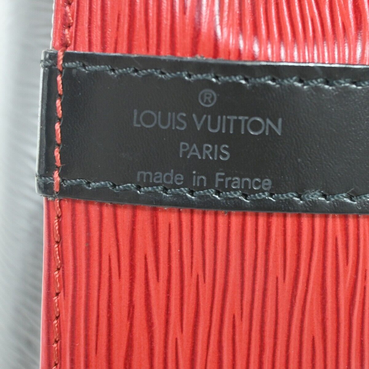 LOUIS VUITTON Bicolor Petit Noe Drawstring Shoulder Bag Epi RD BK M44172 34YD224