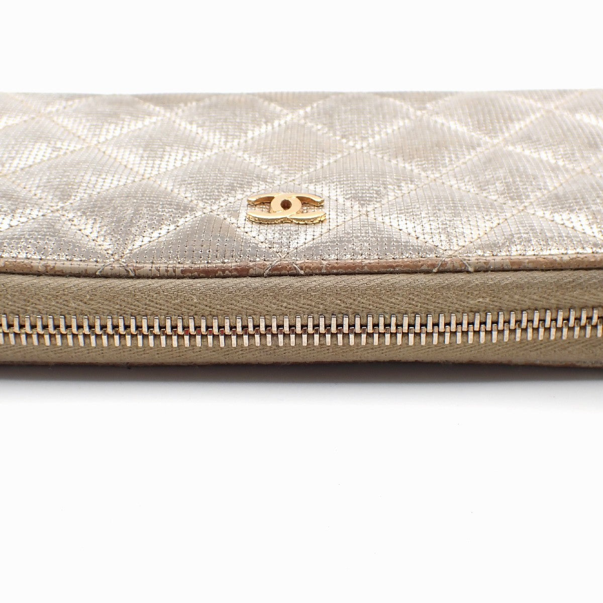 CHANEL CC Quilting Long Zipper Bifold Wallet Leather Silver GHW 05AA126