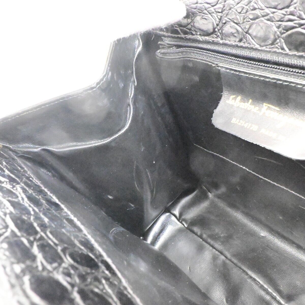 SALVATORE FERRAGAMO Logo Vara Hand Bag Embossing Leather Black Gold 32FA281
