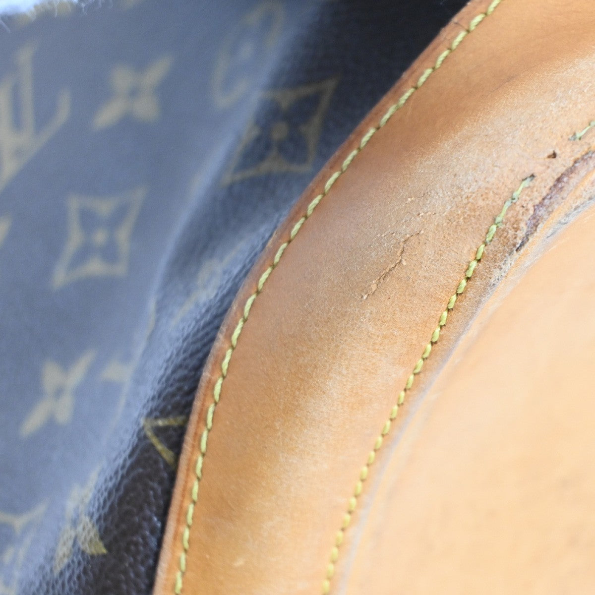 LOUIS VUITTON Logo Lockit Shoulder Bag Monogram Leather Brown M40104 33TA499