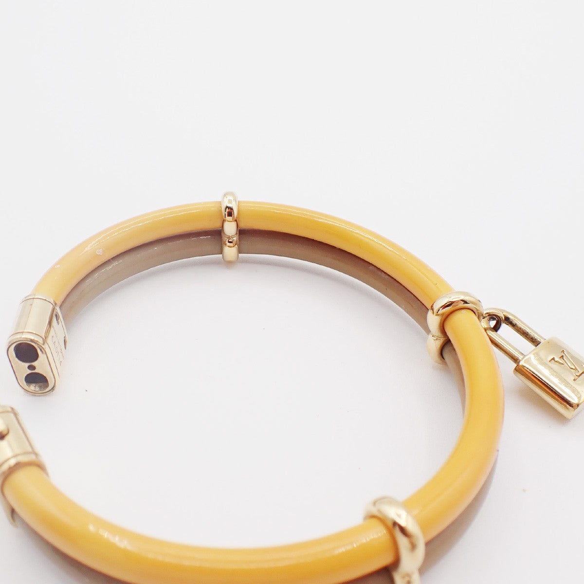 LOUIS VUITTON Keep It Twice Bracelet Patent Leather Khaki Yellow GHW 30KC922