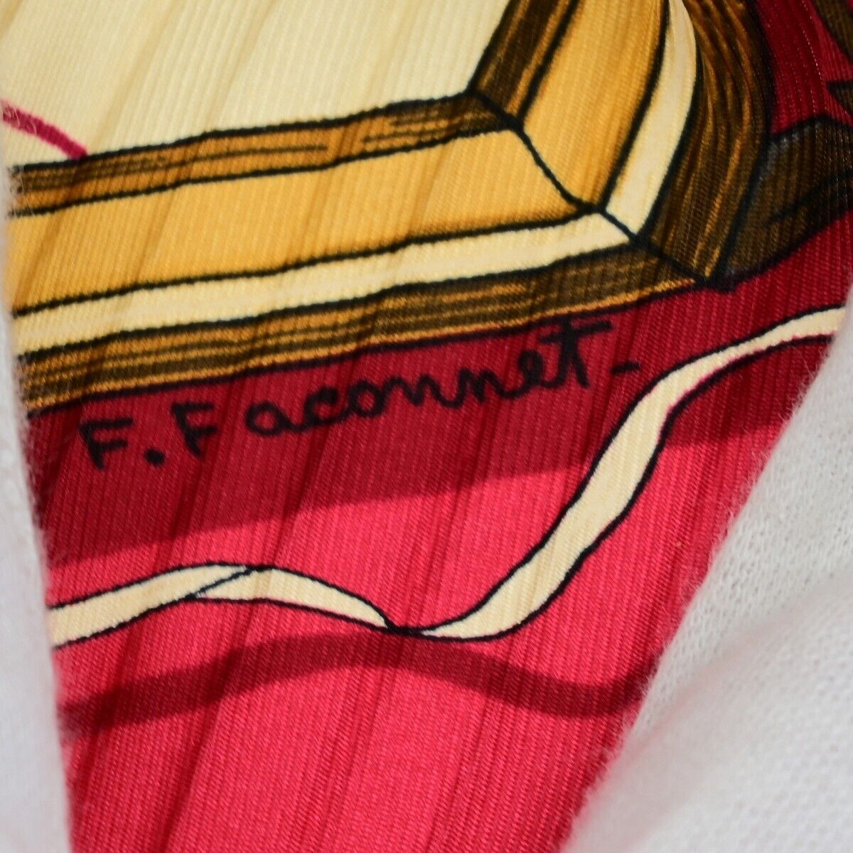 HERMES XL Carre 90 Pleated Scarf 100% Silk Red 63ED693