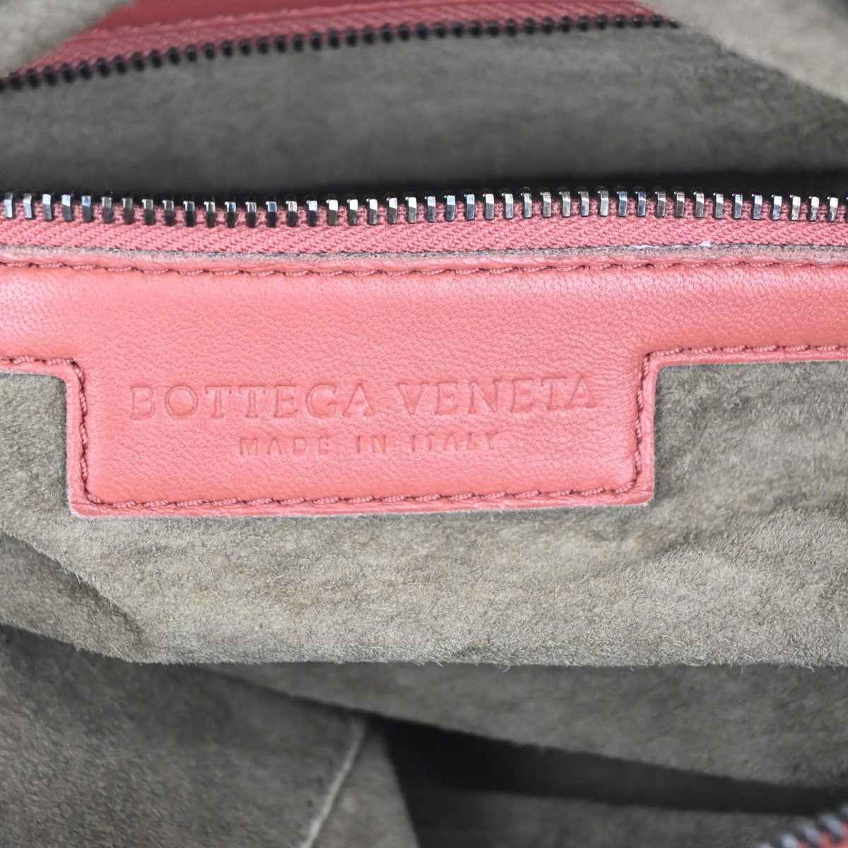 BOTTEGA VENETA Intrecciato Montaigne Shoulder Handbag Leather Pink Italy 53RL748