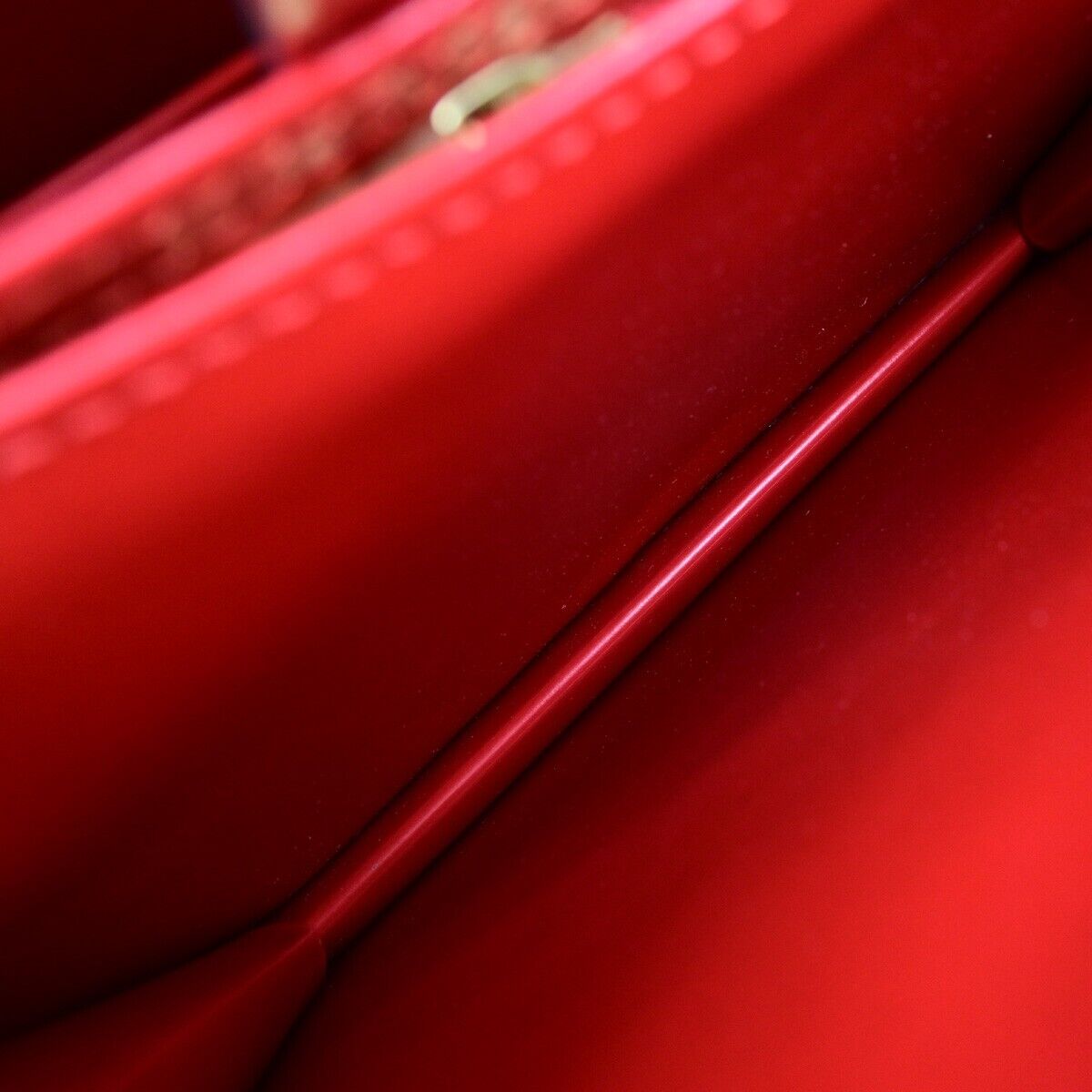 LOUIS VUITTON LV Capucines Shoulder Bag Epi Leather Red France M52347 35EC940