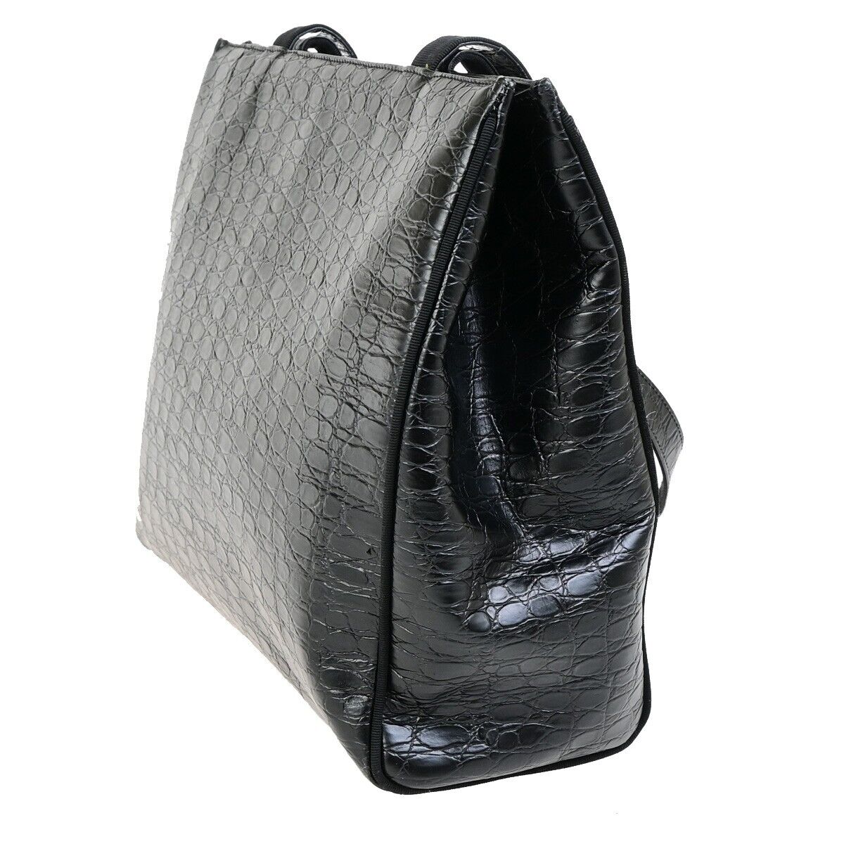 SALVATORE FERRAGAMO Vara Shoulder Bag Embossing Leather Black GHW Italy 68KA514