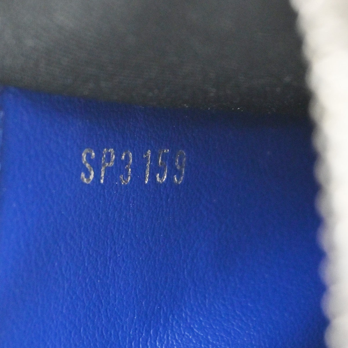 LOUIS VUITTON Pochette Discovery PM Pouch Wallet Taigarama Blue M30278 70KB363