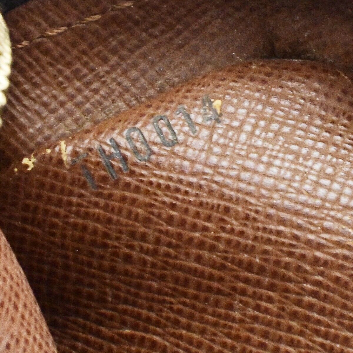 LOUIS VUITTON Amazon Crossbody Shoulder Bag Monogram Leather BN M45236 04EE045