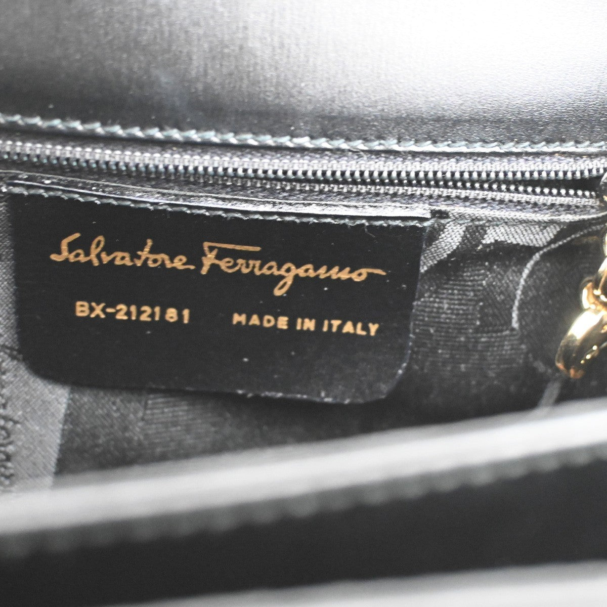 SALVATORE FERRAGAMO Logo Gancini 2WAY Hand Bag Leather Black GHW Italy 77RL504