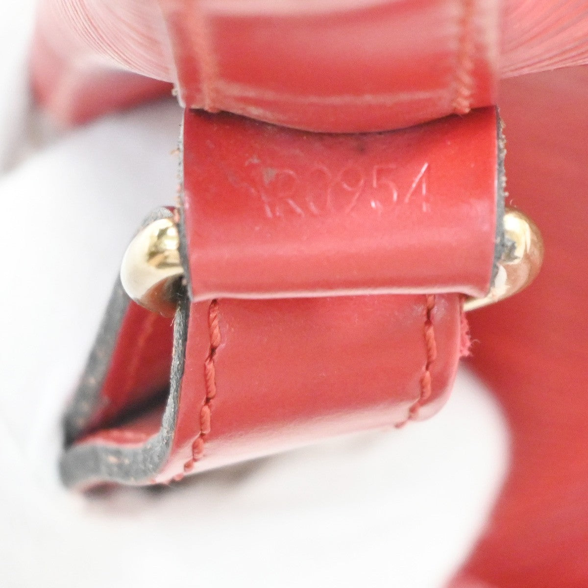 LOUIS VUITTON Petit Noe Drawstring Shoulder Bag Epi Leather Red M44107 70PA054