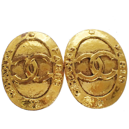 CHANEL CC Logo Button Earrings Clip-On GHW France Vintage Accessory 86YC351
