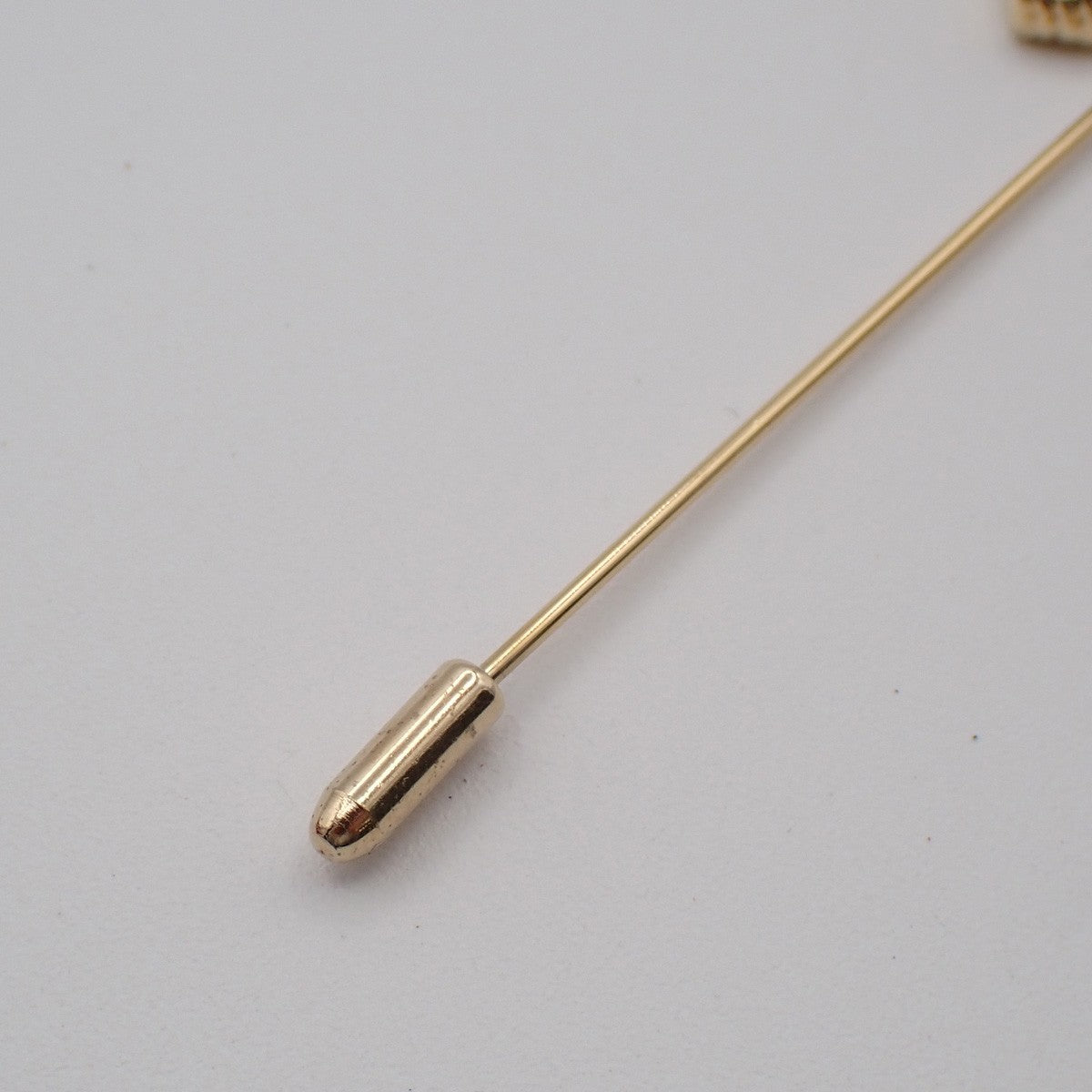 SALVATORE FERRAGAMO Logo Imitation Pearl Bow Shoes Charm Pin Brooch Gold 03KP067