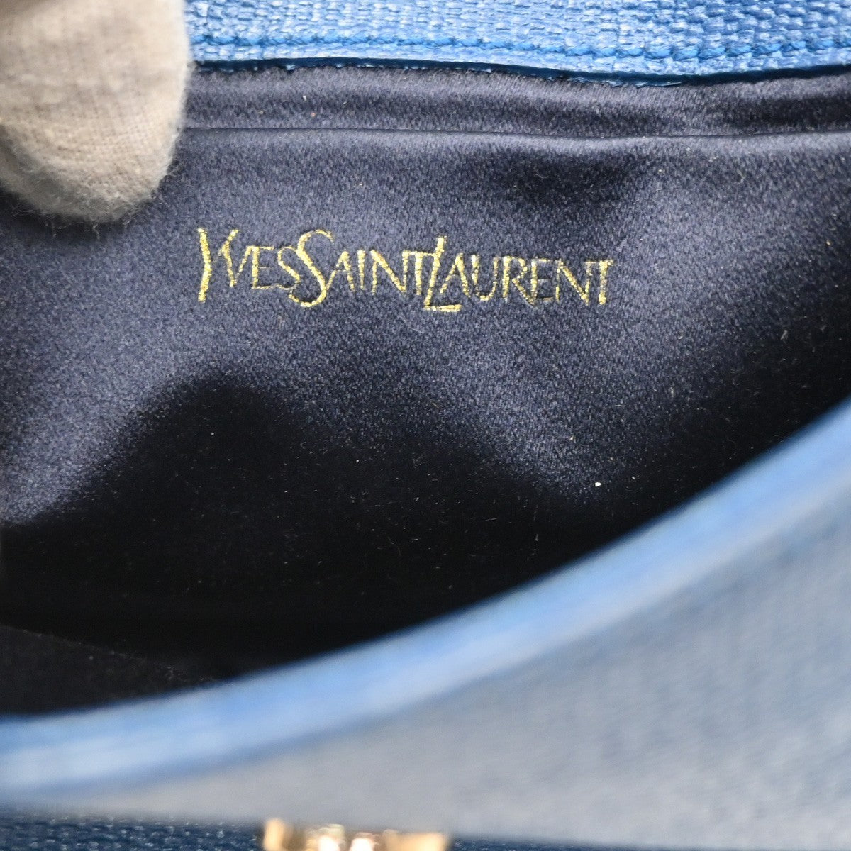 YVES SAINT LAURENT YSL Textured Shoulder Bag Calfskin Leather Navy Blue 69CA594
