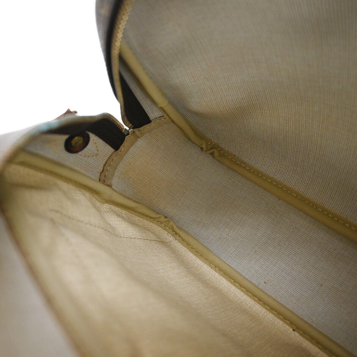 LOUIS VUITTON Reporter PM Crossbody Shoulder Bag Monogram Leather M45254 65FA197