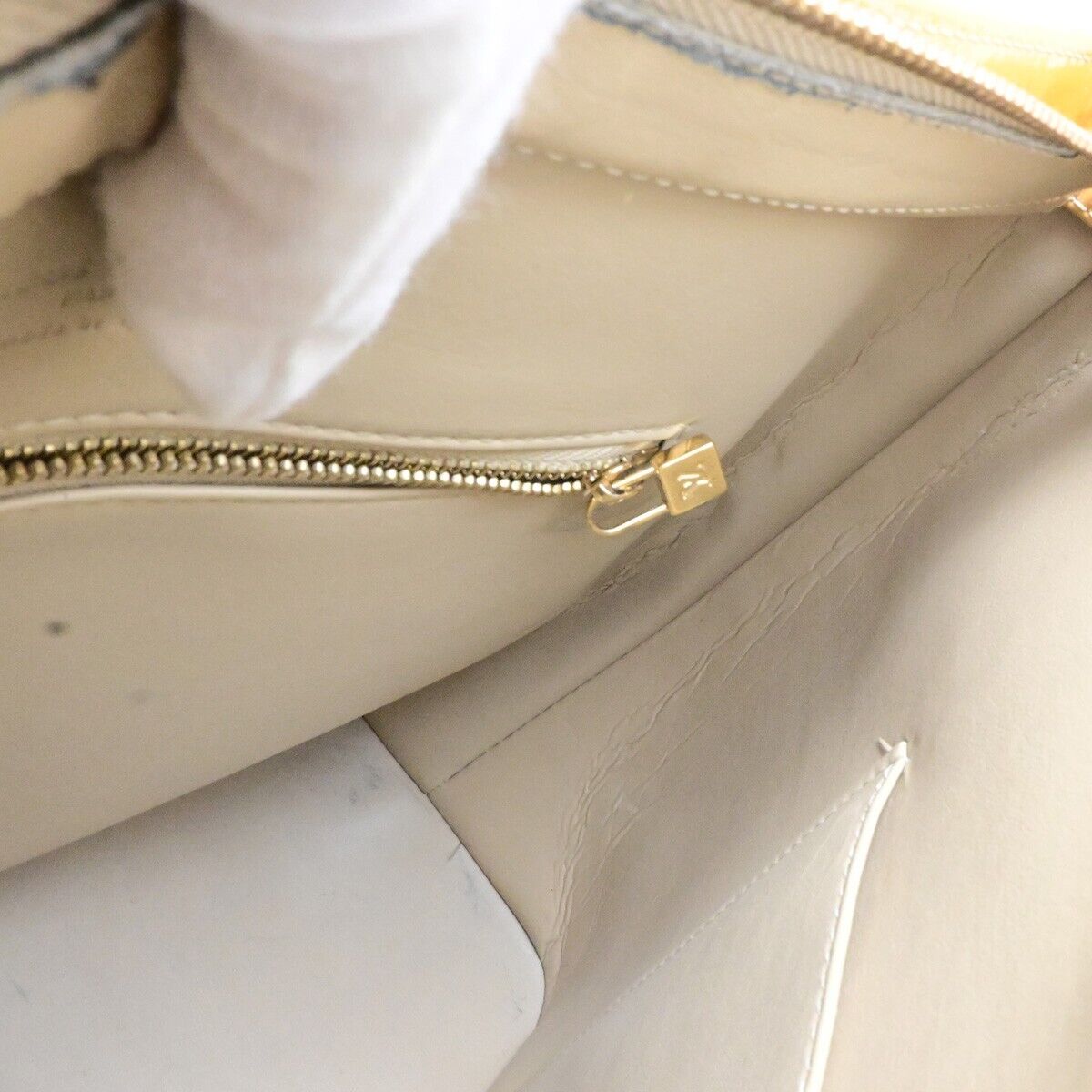 LOUIS VUITTON Houston Shoulder Bag Monogram Vernis Leather Beige M91004 60KA461