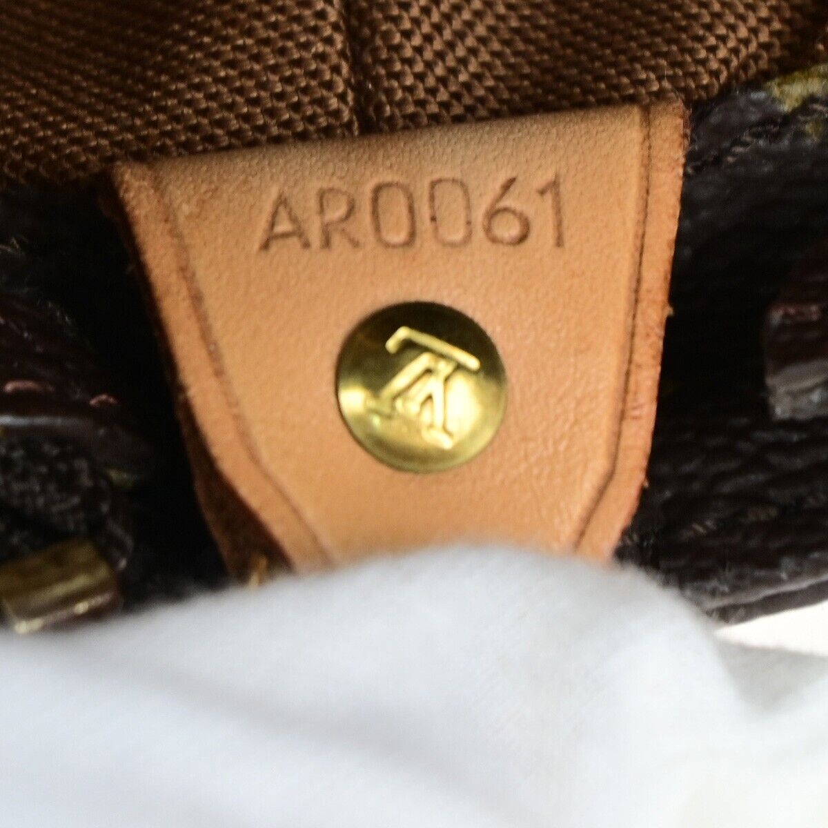 LOUIS VUITTON Cabas Mezzo Shoulder Bag Monogram Leather Brown M51151 13EB141