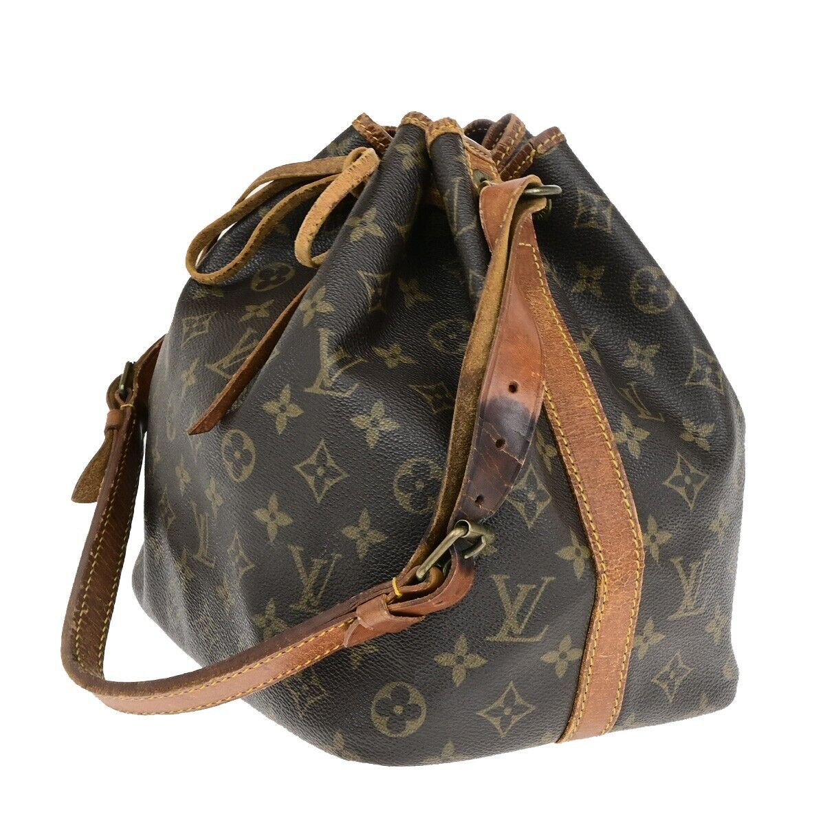 LOUIS VUITTON Petit Noe Drawstring Shoulder Bag Monogram Leather M42226 69ED112