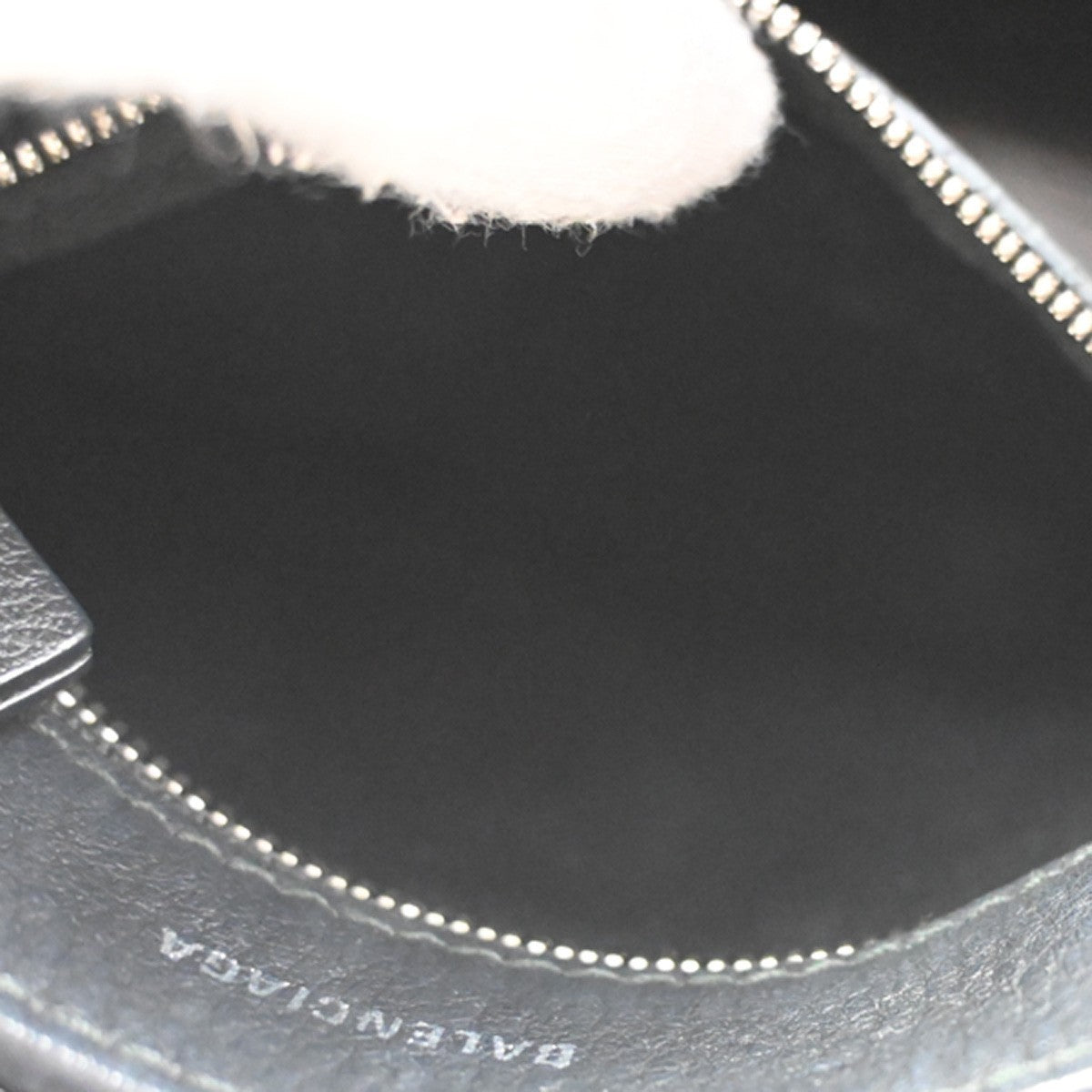 BALENCIAGA Logo Everyday Tote Hand Bag Leather Silver SHW 09CA906