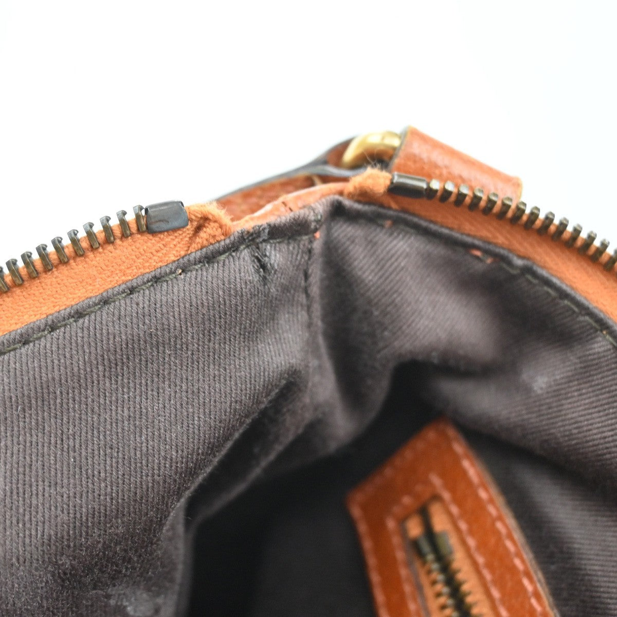 GUCCI Nailhead GG Pattern Shoulder Bag Canvas Leather Brown Orange 70YJ155