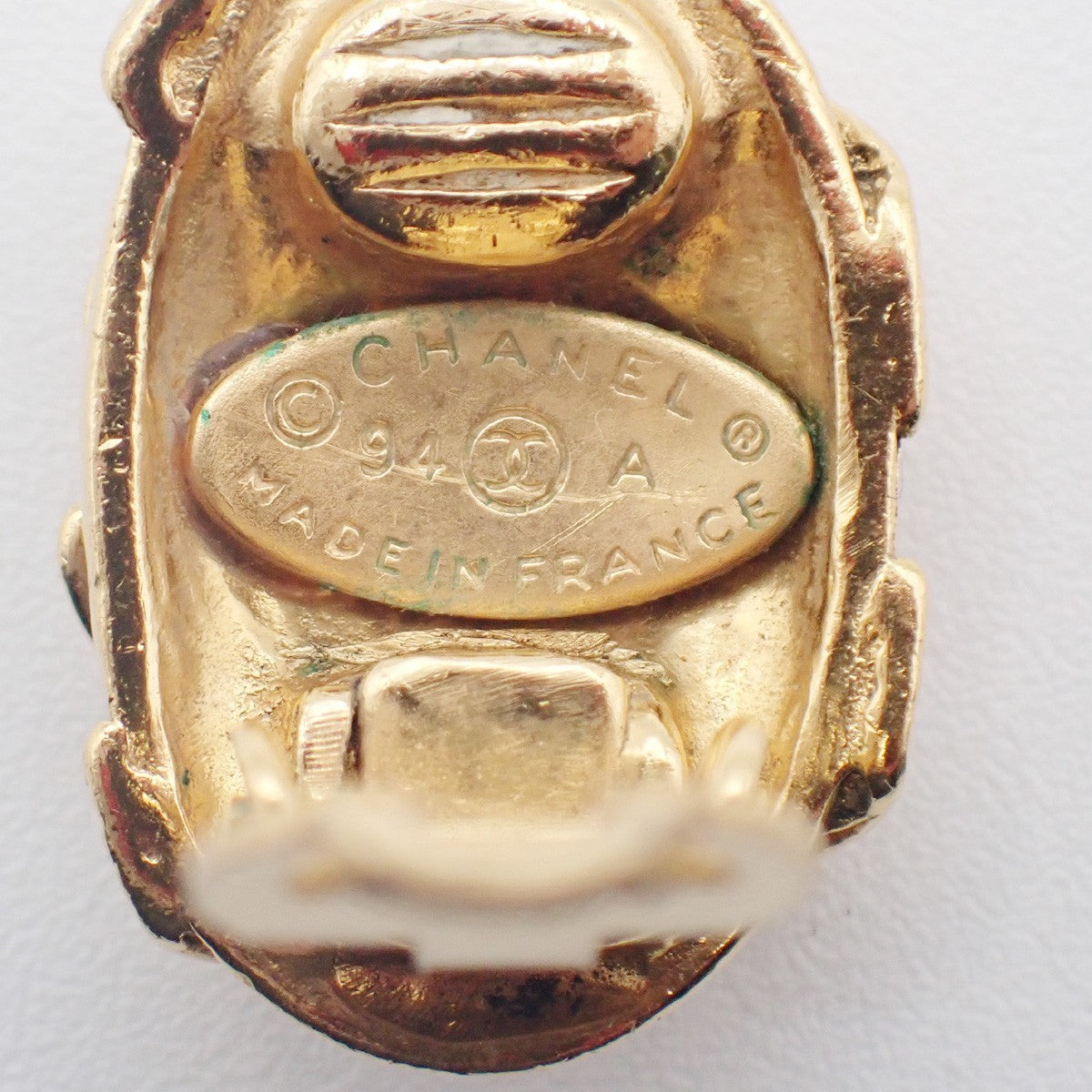 CHANEL CC Logo Button Earring 94A Clip-On Gold-Plated France Vintage 80RL937