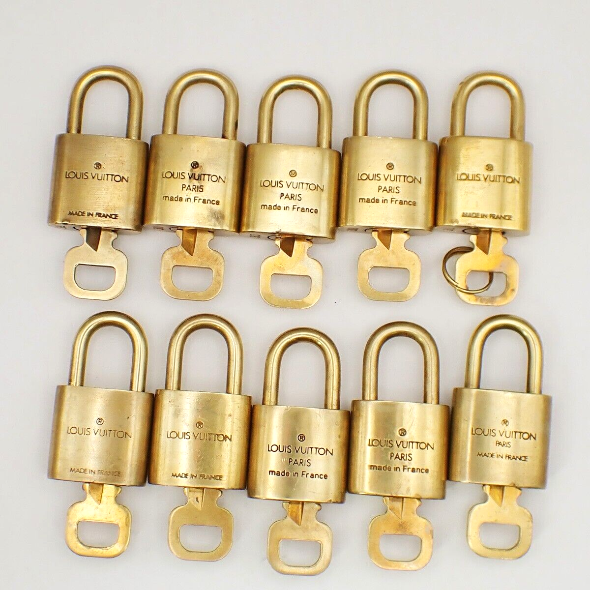 LOUIS VUITTON LV 10 Set  Padlock Key Bag Charm Cadena Gold Plated France 39YF802