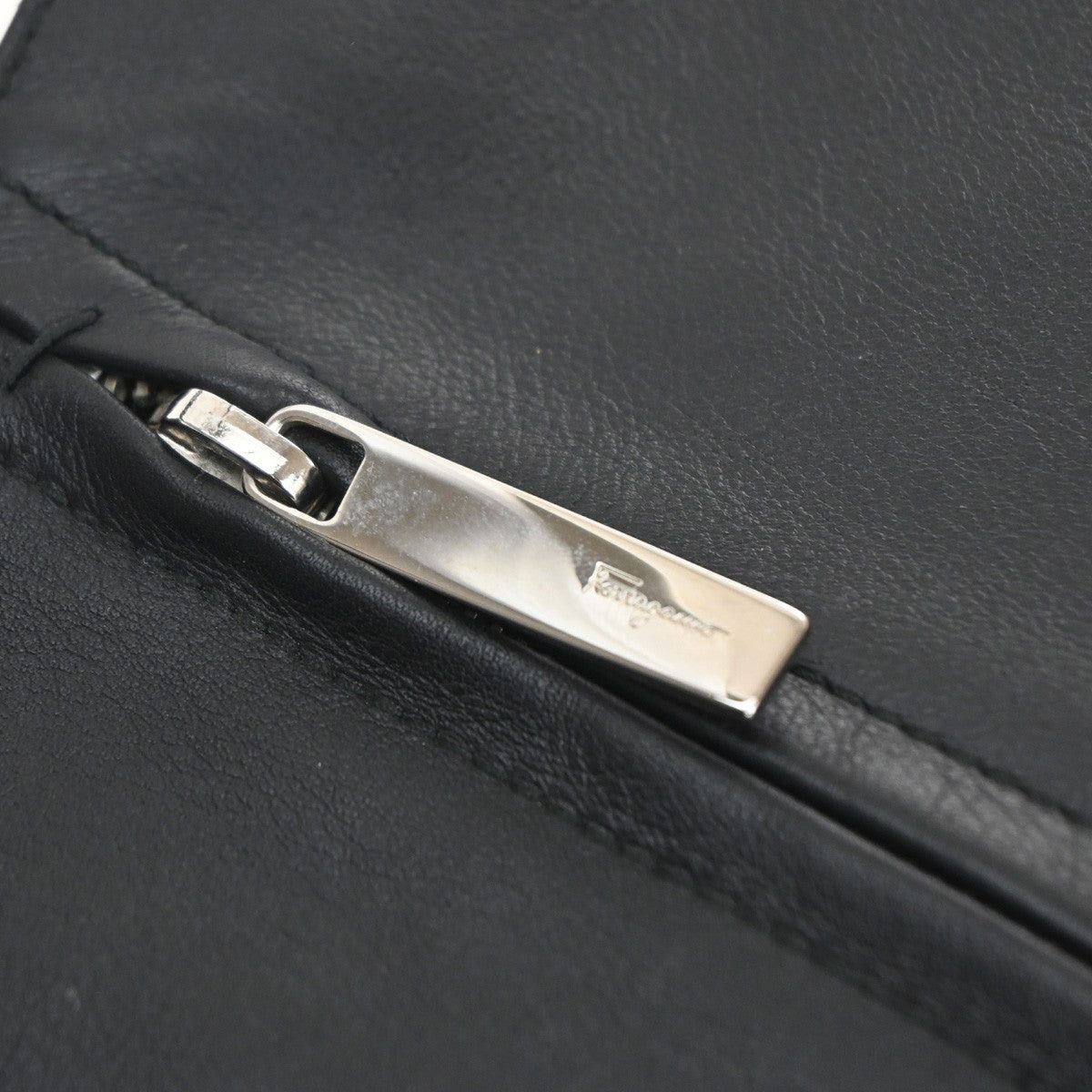 SALVATORE FERRAGAMO Logo Shoulder Tote Hand Bag Leather Black Italy 67MA409