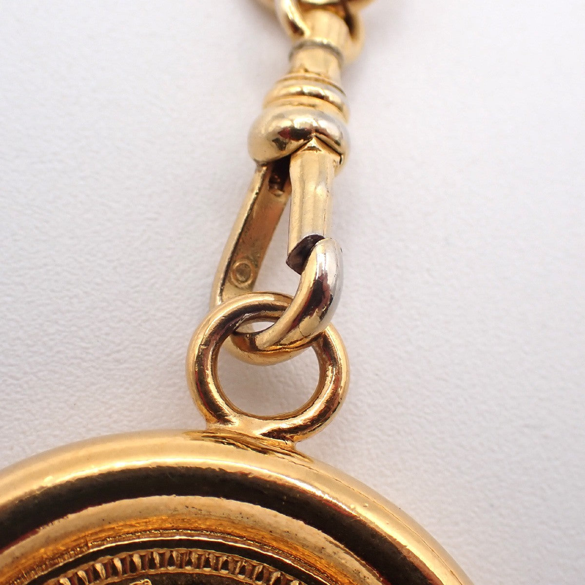 CHANEL CC Logo 31 Rue Cambon Coin Metallion Chain Belt Gold Vintage 95RL989