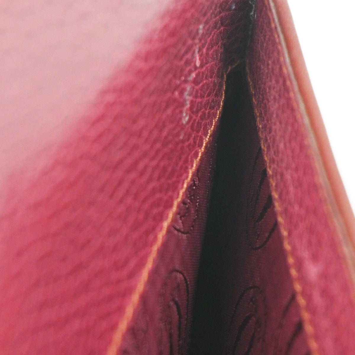 MUST DE CARTIER 2C Logo Shoulder Bag Leather Red GHW Spain 38CA704