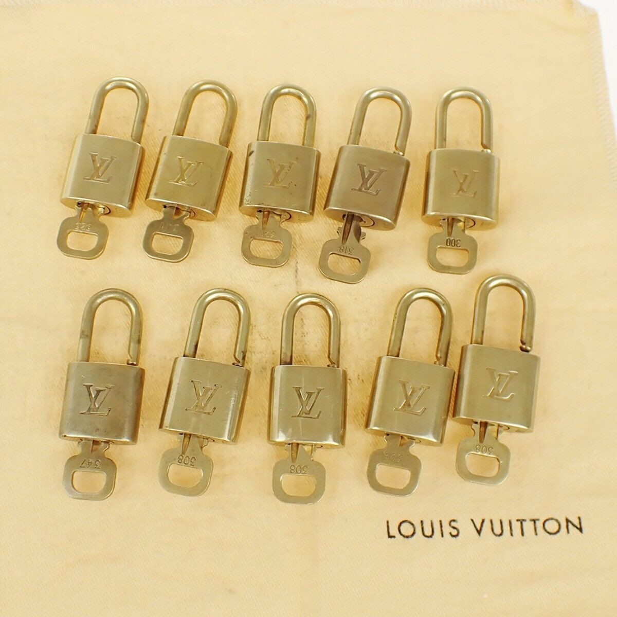 LOUIS VUITTON LV 10 SET PADLOCK KEY BAG CHARM CADENA GOLD PLATED FRANCE 80EB424