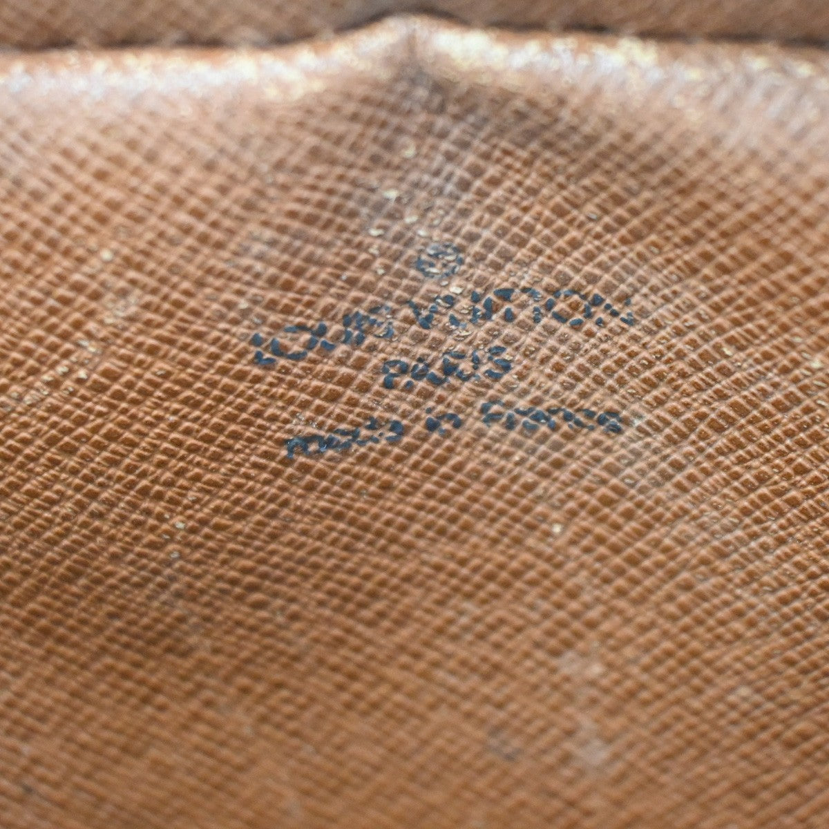 LOUIS VUITTON Amazon Crossbody Shoulder Bag Monogram Leather BN M45236 38KB997