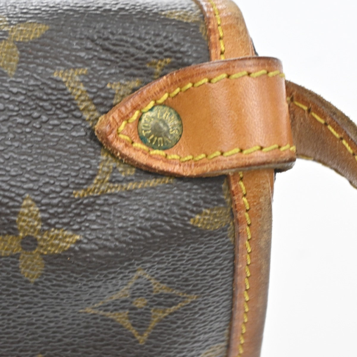 LOUIS VUITTON Logo Saumur 30 Shoulder Bag Monogram Leather Brown M42256 70CA884