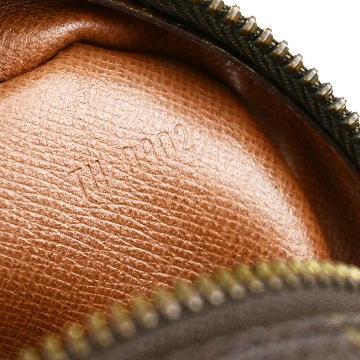 LOUIS VUITTON Amazon Crossbody Shoulder Bag Monogram Leather BN M45236 30ED020