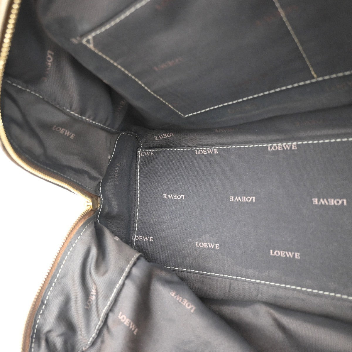 LOEWE Logo Amazona Anagram Hand Bag Leather Lock Gold GHW Spain 38YJ203