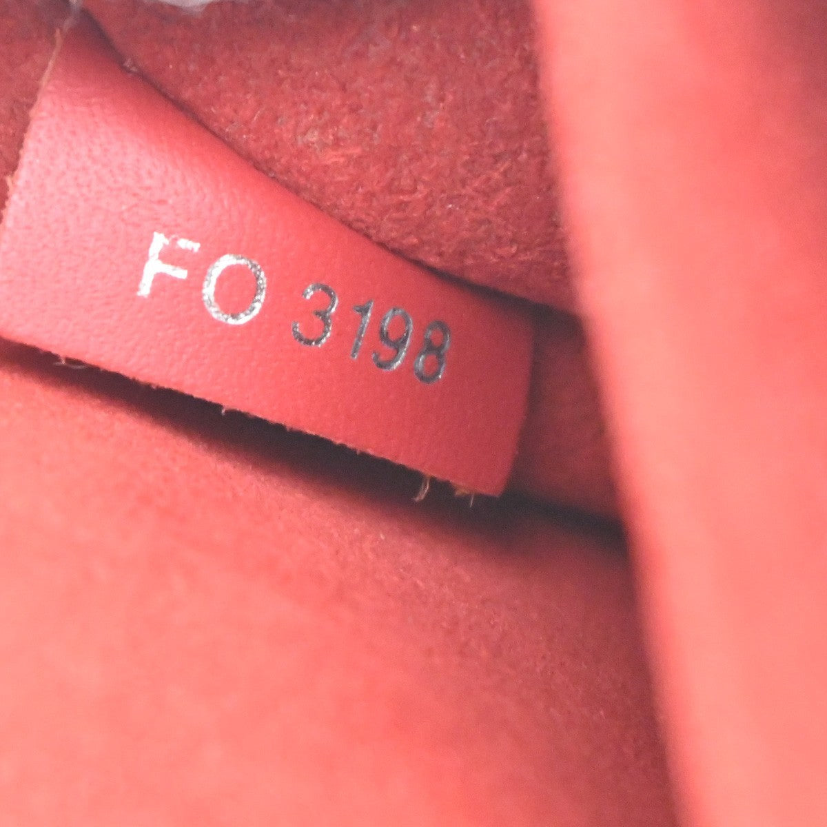 LOUIS VUITTON Very Messenger 2way Shoulder Hand Bag Monogram Leather Red 52MA426