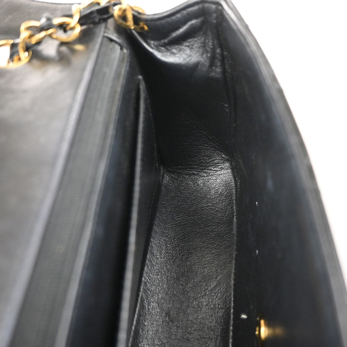 CHANEL CC Diana 25 Matelasse Chain Shoulder Bag Patent Leather BK VTE 678RL966