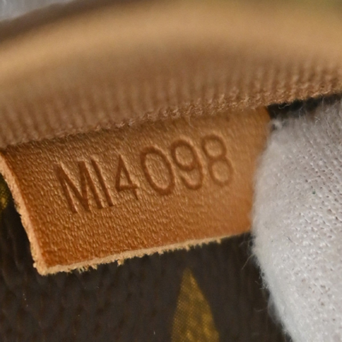 LOUIS VUITTON Messenger Bosphore PM Shoulder Bag Monogram Leather M40106 80KB567