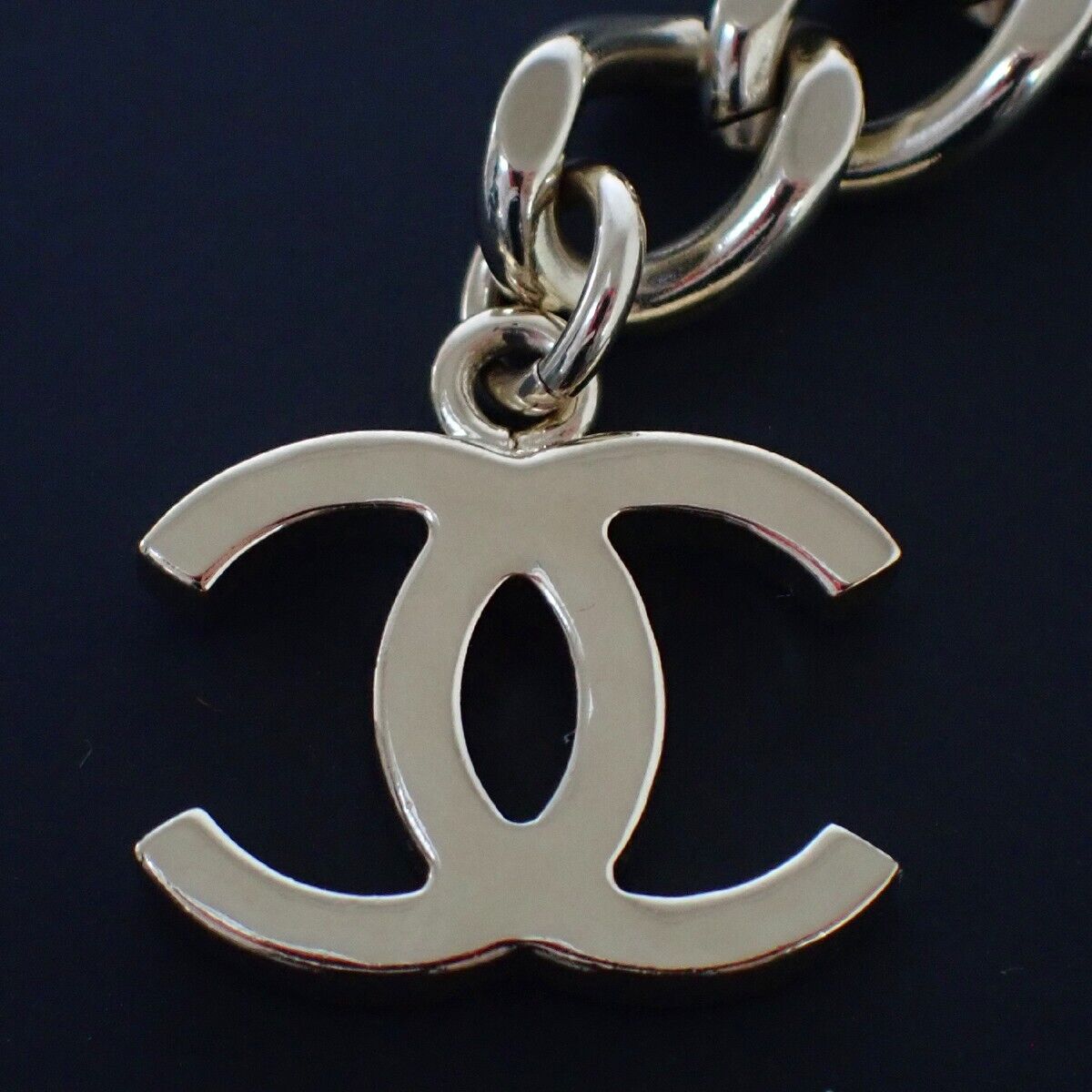 CHANEL CC Logo Chain Bracelet Bangle B22S GHW Italy Accessory 28RJ700