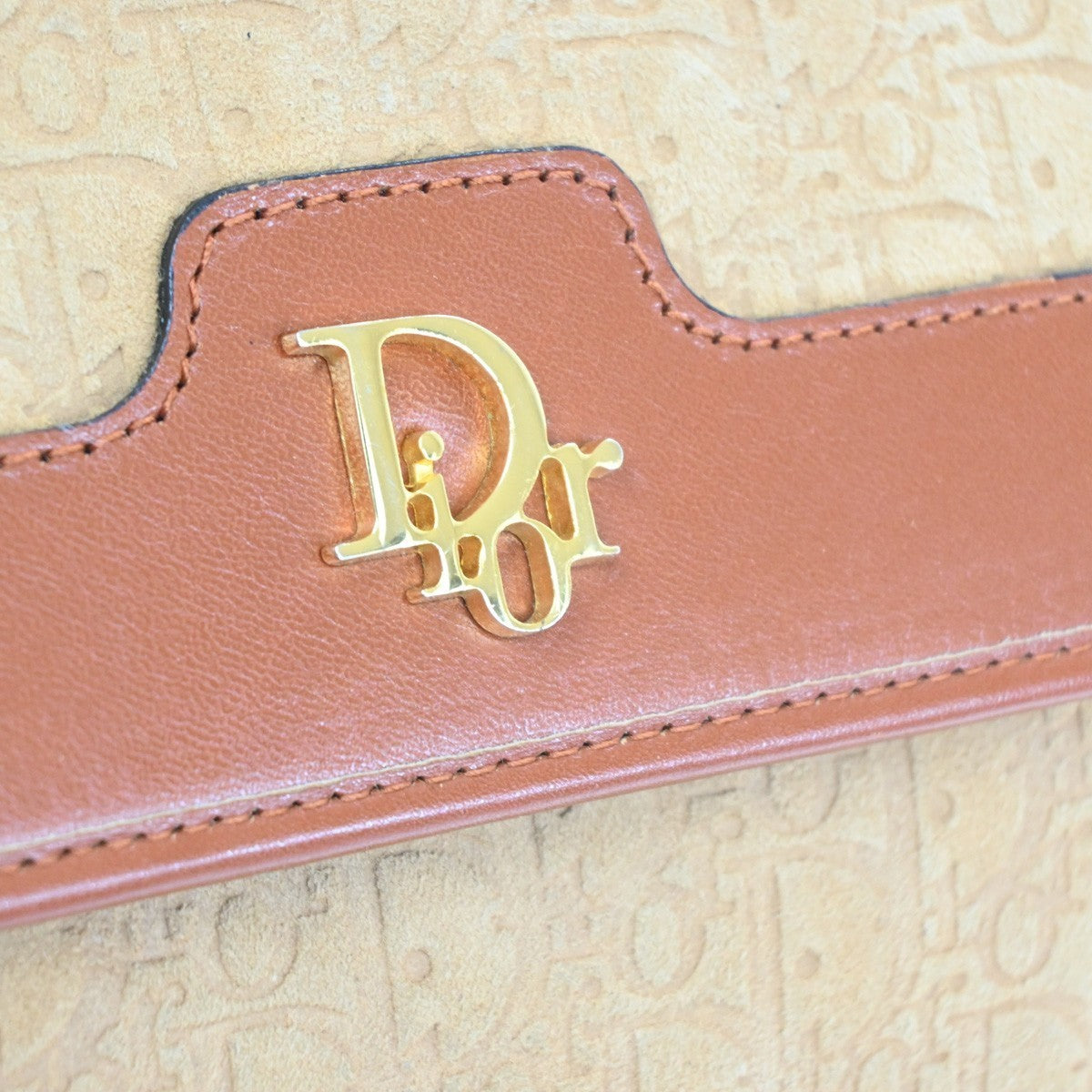 CHRISTIAN DIOR Trotter Chain Shoulder Clutch Bag Suede Leather Beige GHW 69TA411