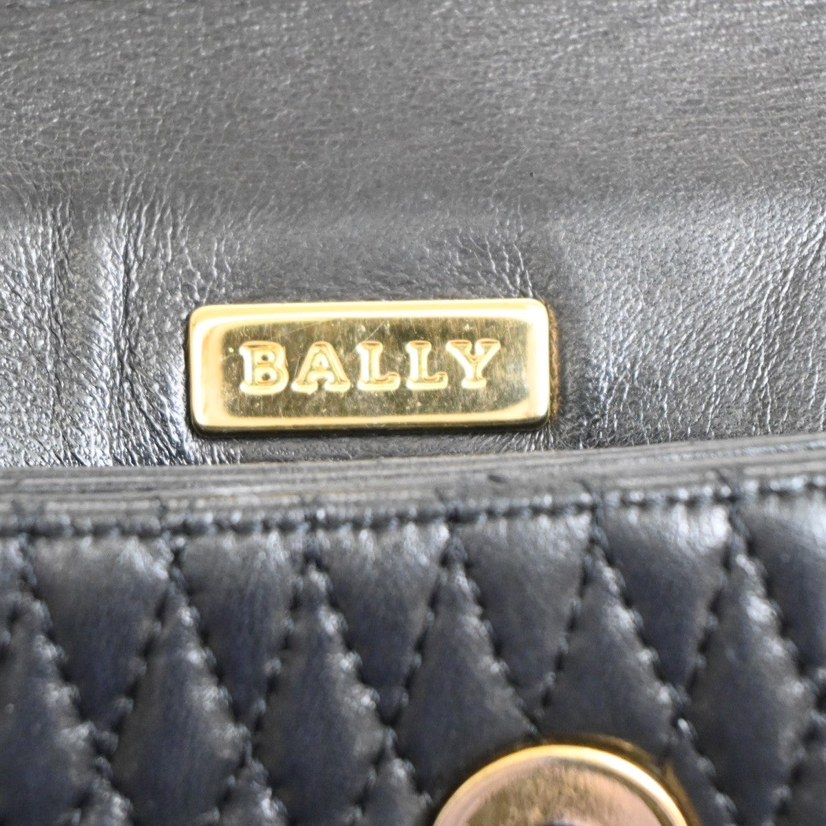 BALLY Logo Quilted Hand Bag Leather Black GHW Italy 02YH286