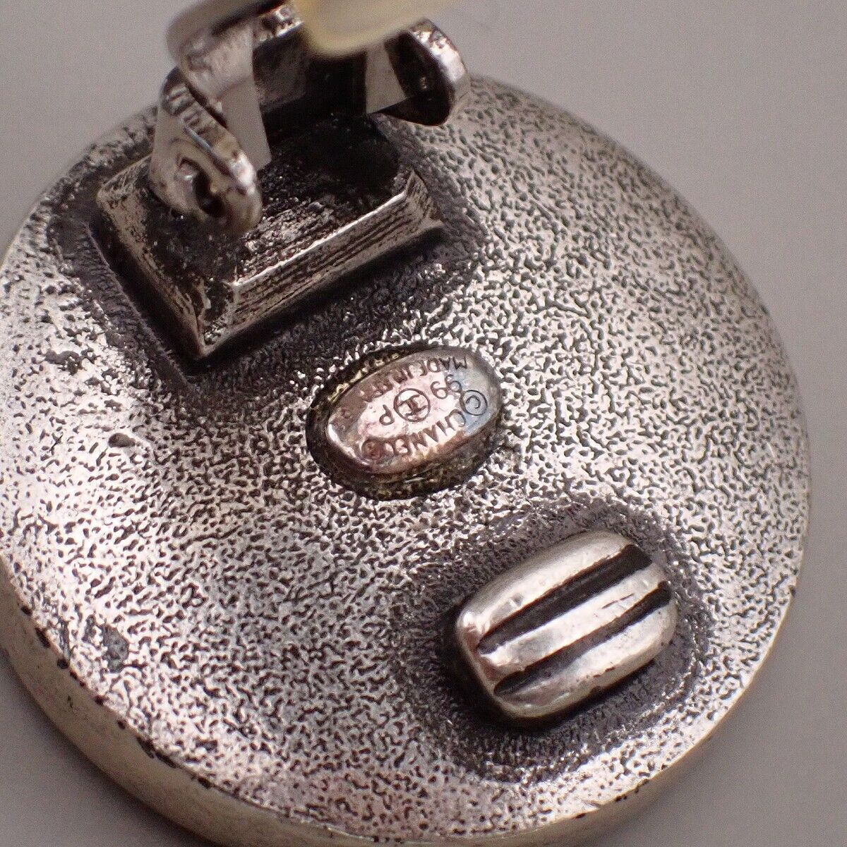 CHANEL Logo Round Button Earrings 99P Clip-On Silver Vintage Accessory 31RJ797