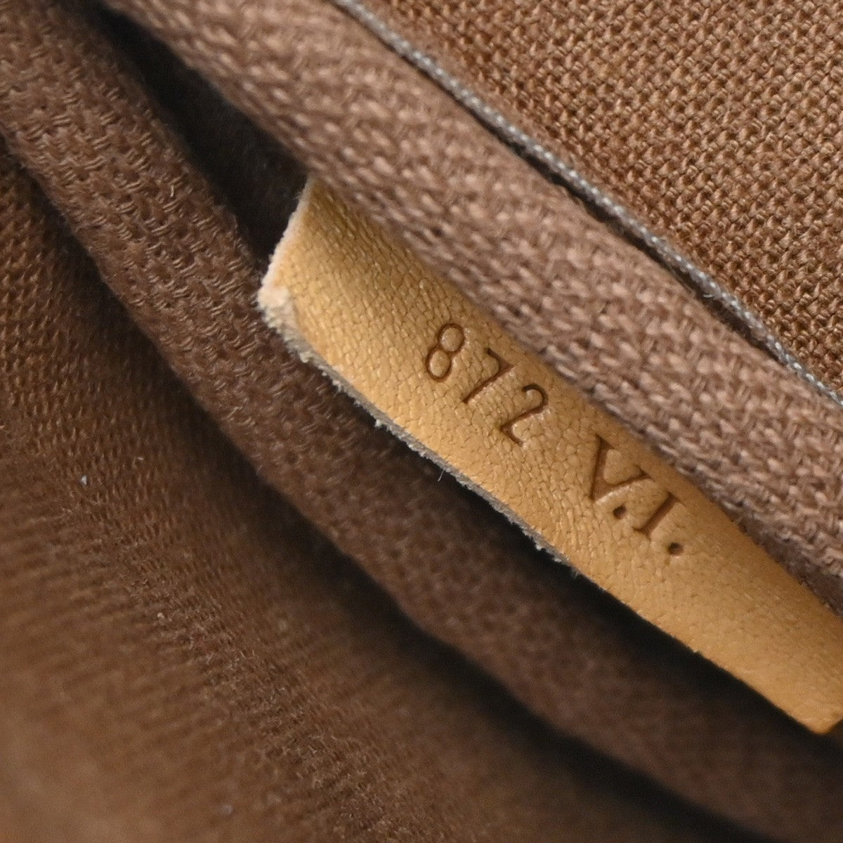 LOUIS VUITTON Logo Saumur 30 Shoulder Bag Monogram Leather Brown M42256 18KC786