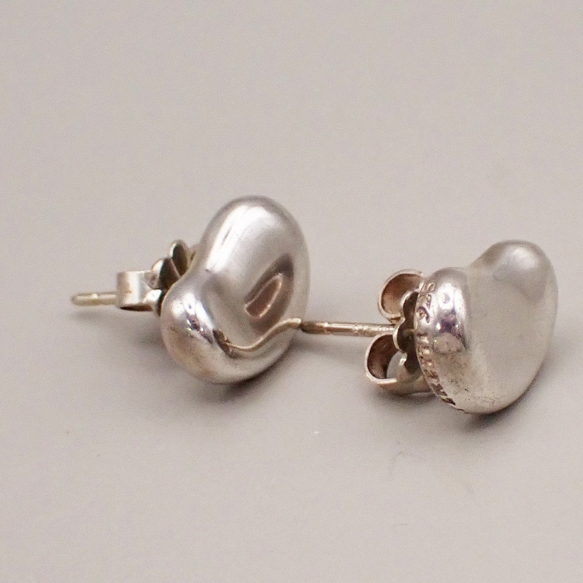 Tiffany & Co. Logo Beans Earrings Silver 925 Elsa Peretti 02YH740