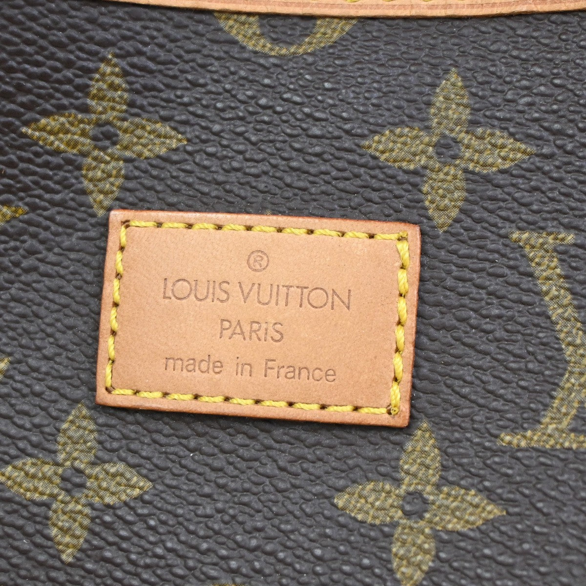 LOUIS VUITTON Saumur 35 Shoulder Bag Monogram Leather BN France M42254 82CA954