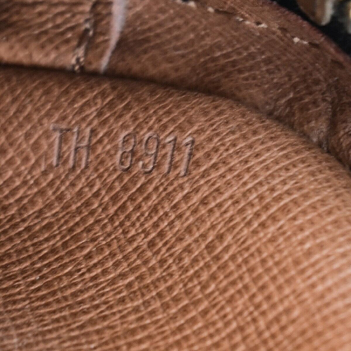 LOUIS VUITTON Jeune Fille MM Shoulder Bag Monogram Leather Brown  M51226 32ED038