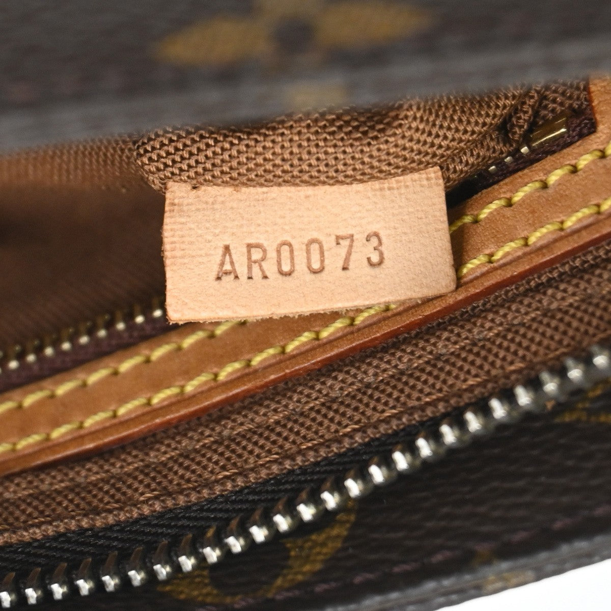 LOUIS VUITTON Logo Trotteur Shoulder Bag Monogram Leather Brown M51240 72YH917