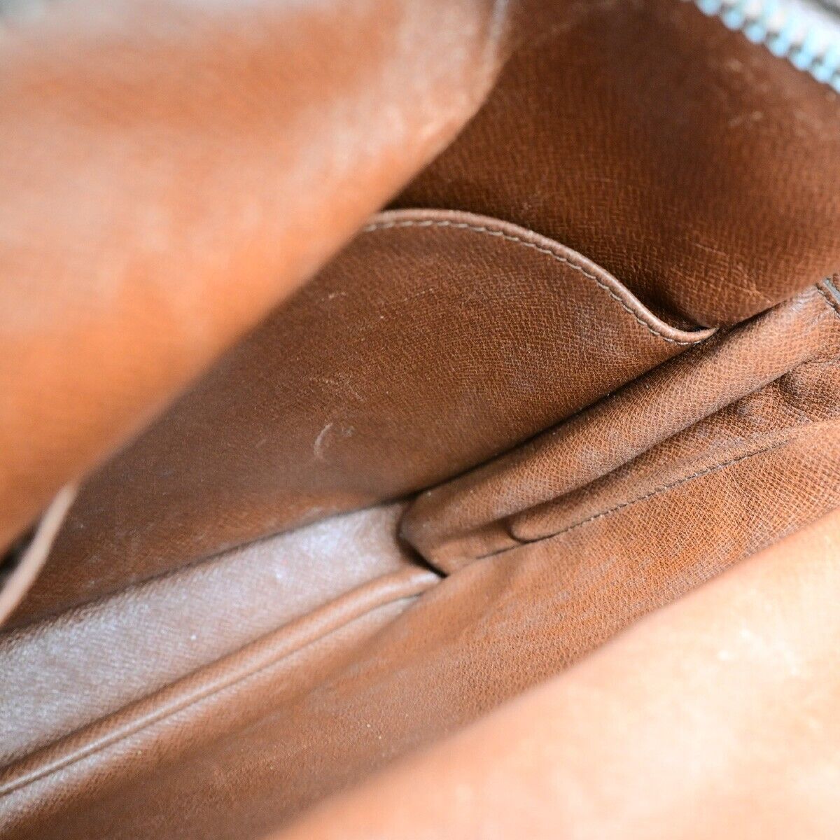 LOUIS VUITTON Amazon Crossbody Shoulder Bag Monogram Leather BN M45236 60ED004