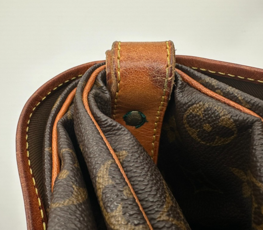 LOUIS VUITTON Saumur 35 Shoulder Bag Monogram Leather BN France M42254 88CA793
